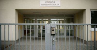 Wstęp osób postronnych do szkół i przedszkoli zakazany